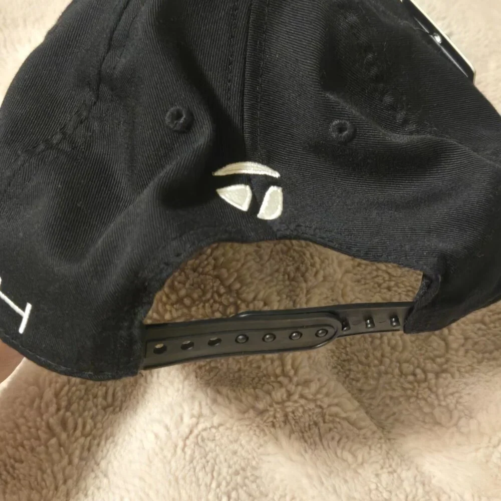TaylorMade Snapback Cap BRAND NEW - Picture 5 of 10